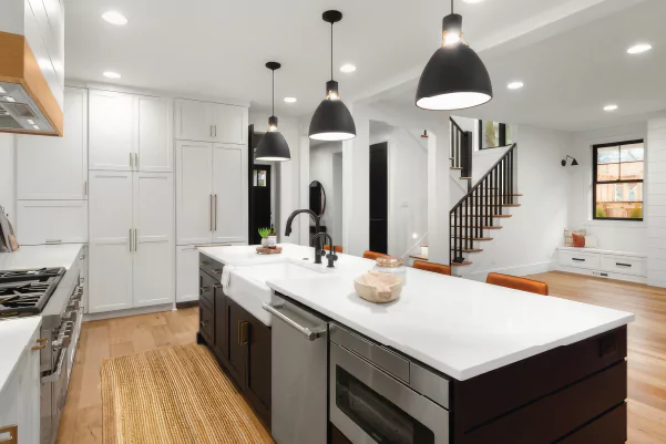 Cocina de diseño con suelo laminado
